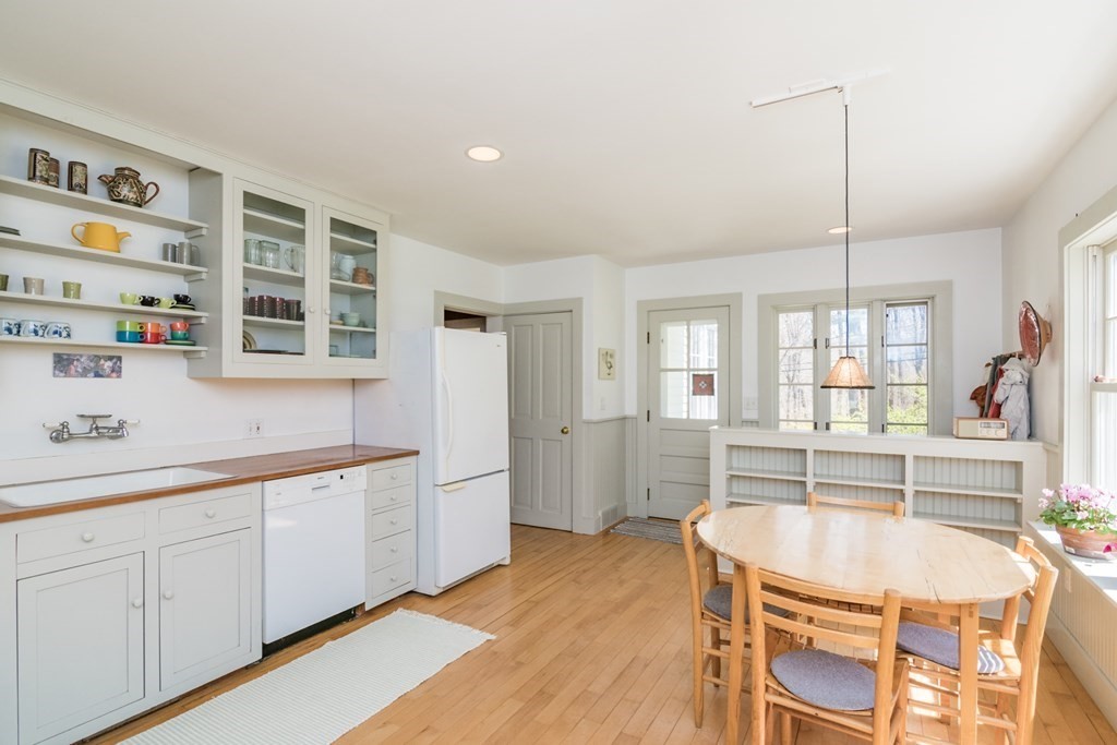 17 Enfield Road Pelham, MA 01002 - Photo 15 of 38