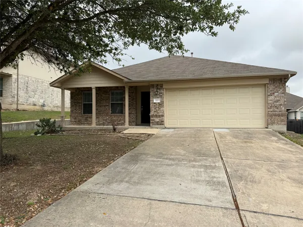 $1,995 | 125 Ashwood South, Kyle, TX 78640