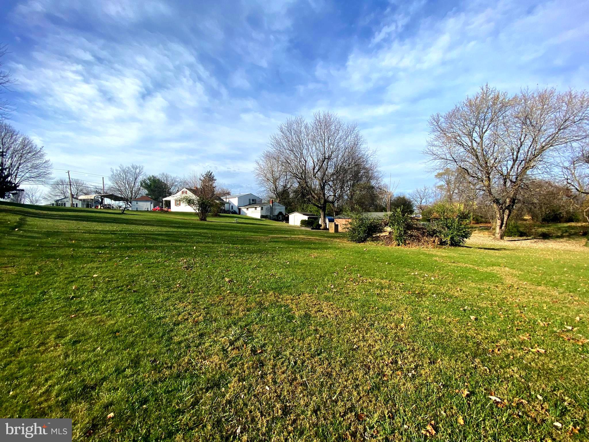 Looking for lots of space, yet close to town