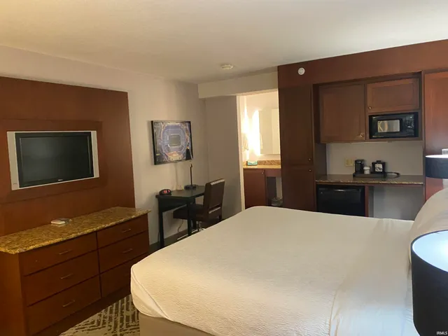 $47,900 | 52890 State Highway 933, Unit 165, South Bend, IN 46637