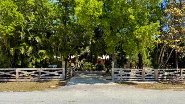 $925,000 | 12143 174th Court North, Jupiter Farms, FL 33478