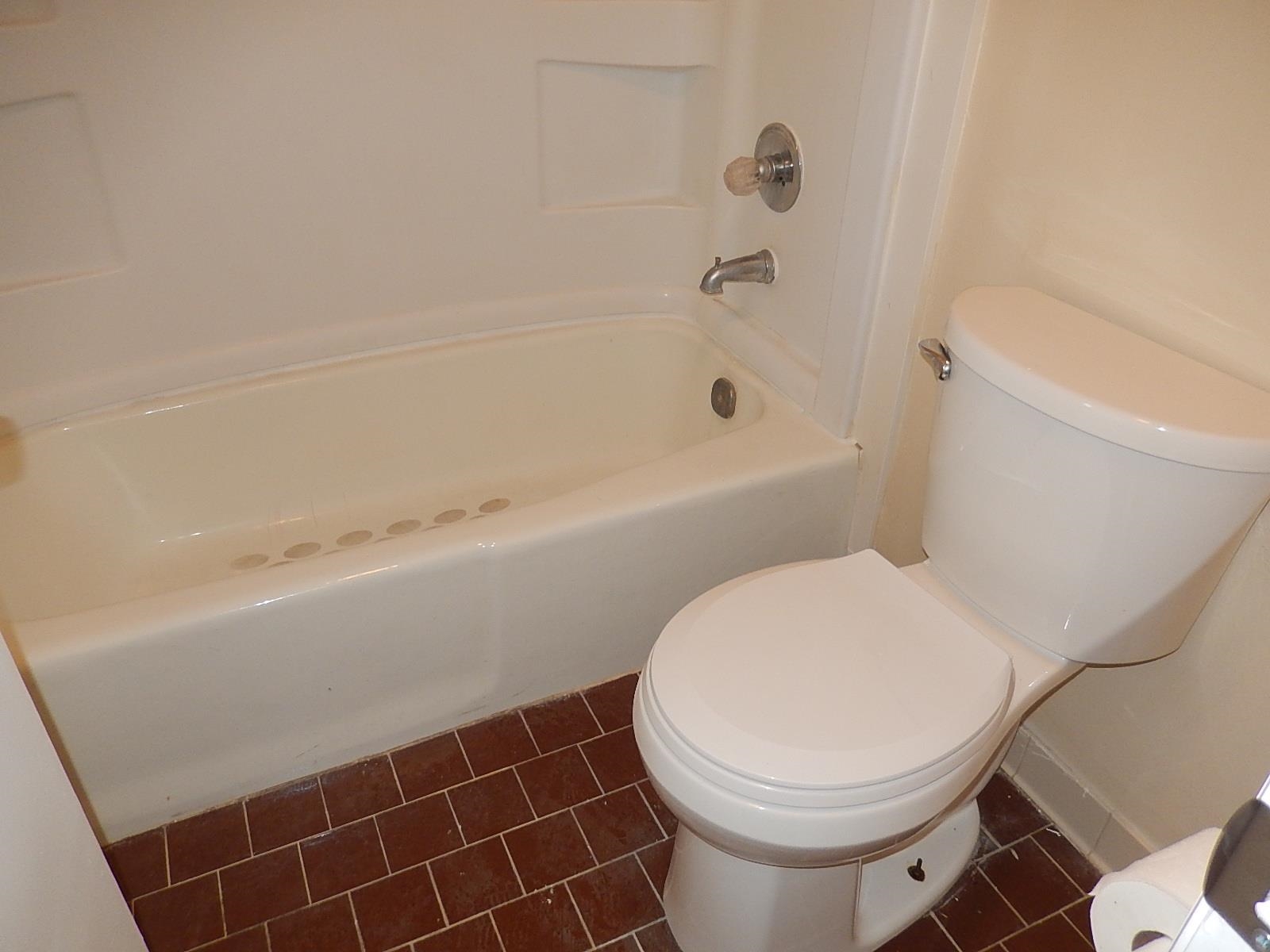 913 Tamarack Avenue Tallahassee, FL 32303 - Photo 16 of 31