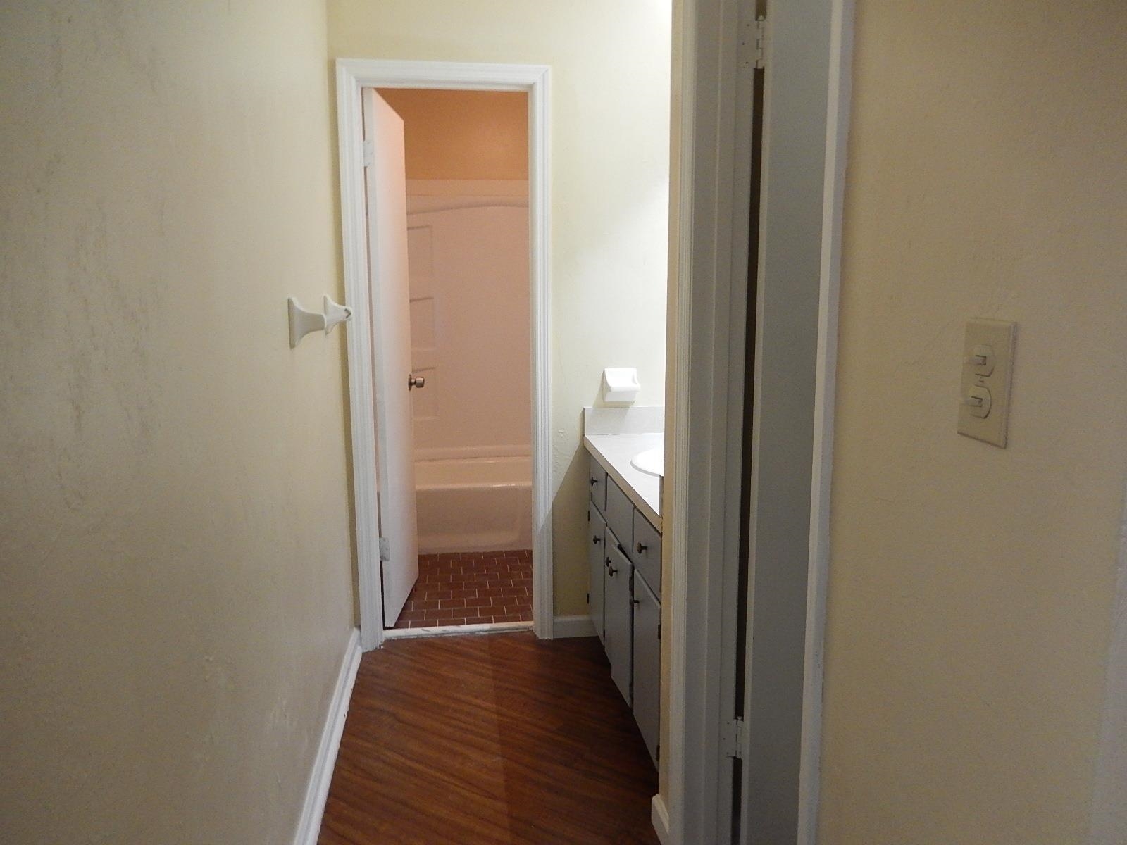 913 Tamarack Avenue Tallahassee, FL 32303 - Photo 18 of 31