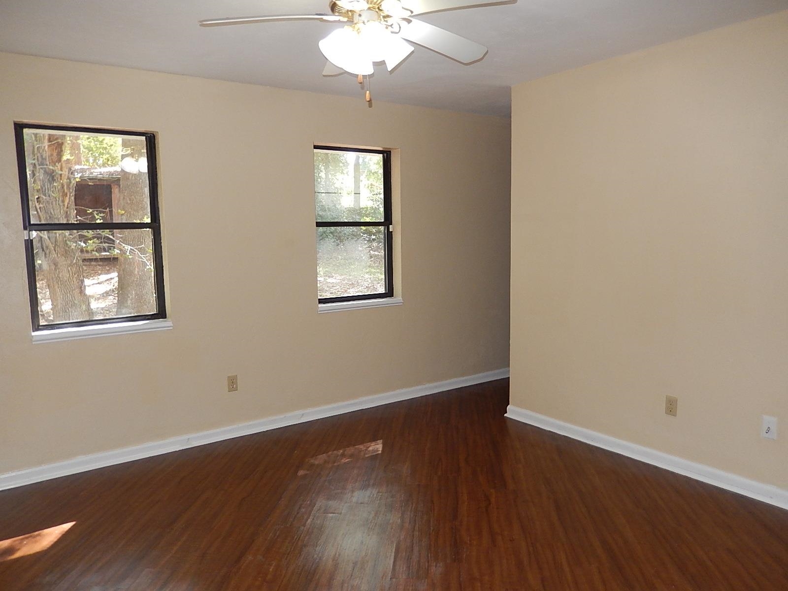 913 Tamarack Avenue Tallahassee, FL 32303 - Photo 20 of 31