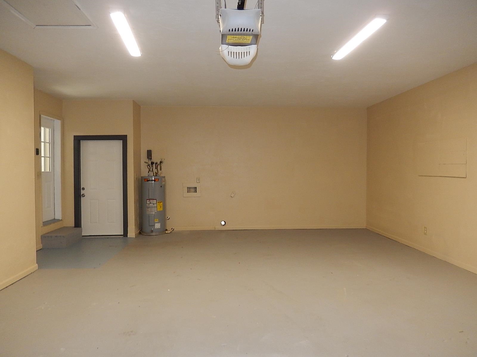 913 Tamarack Avenue Tallahassee, FL 32303 - Photo 7 of 31