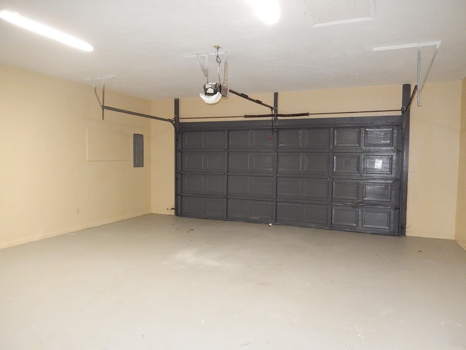 913 Tamarack Avenue Tallahassee, FL 32303 - Photo 8 of 31