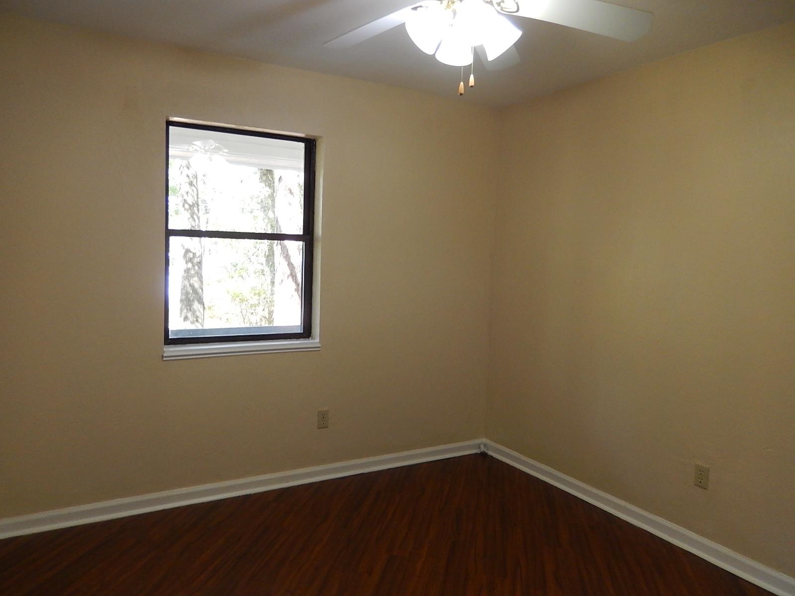 913 Tamarack Avenue Tallahassee, FL 32303 - Photo 10 of 31