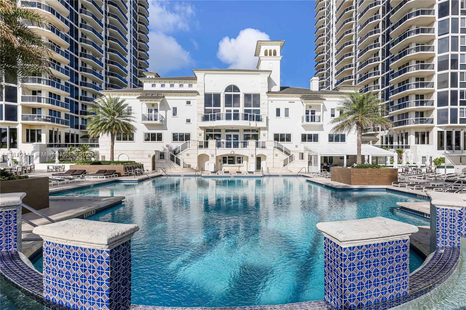4775 Collins Avenue, Unit PH4107 Miami Beach, FL 33140 - Photo 50 of 62 Pool - Blue & Green Diamond