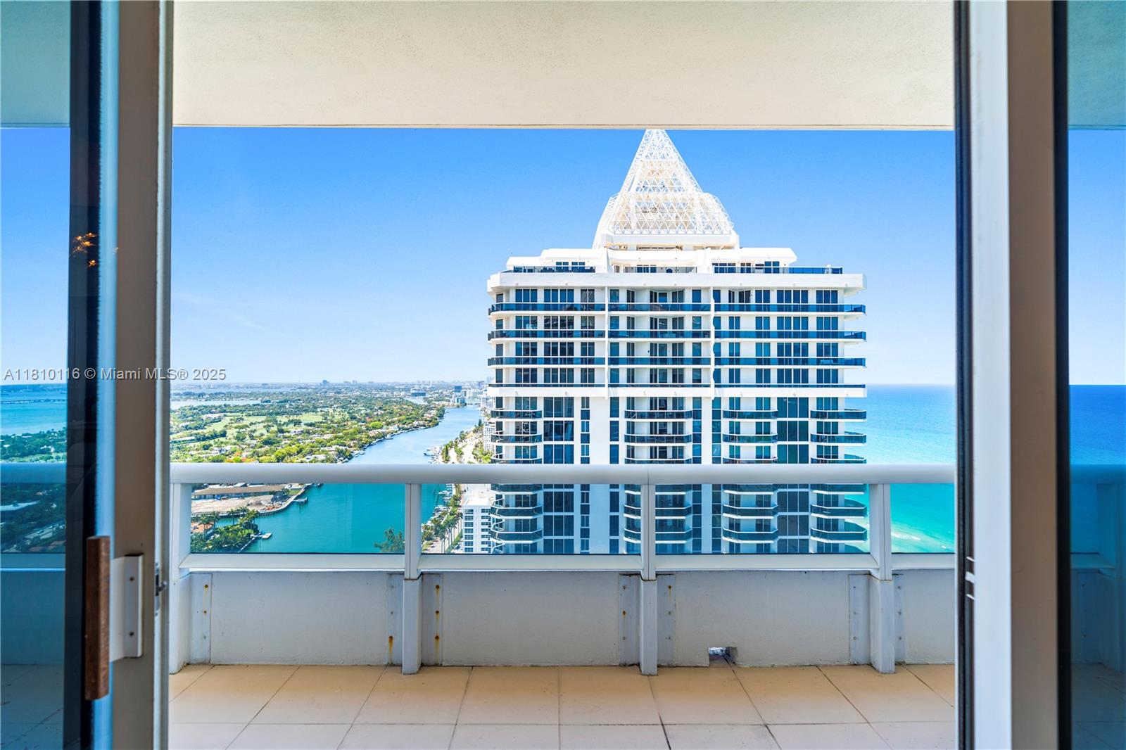 4775 Collins Avenue, Unit PH4107 Miami Beach, FL 33140 - Photo 8 of 62