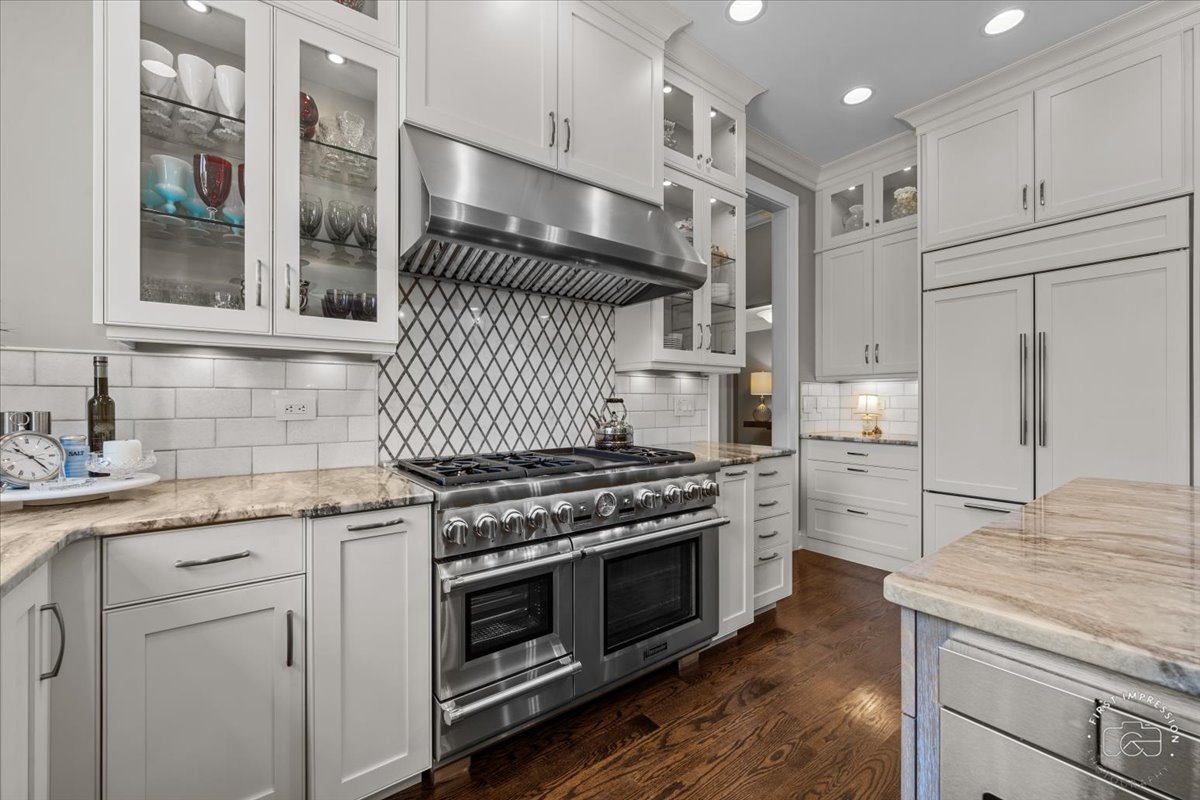 926 Sunset Road Geneva, IL 60134 - Photo 8 of 50