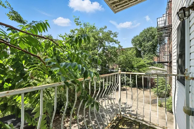 $3,300 | 207 New York Avenue, Unit 1, Jersey City, NJ 07307