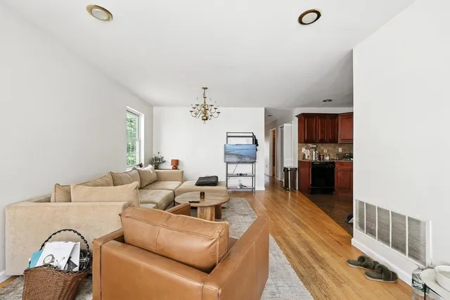 $3,300 | 207 New York Avenue, Unit 1, Jersey City, NJ 07307