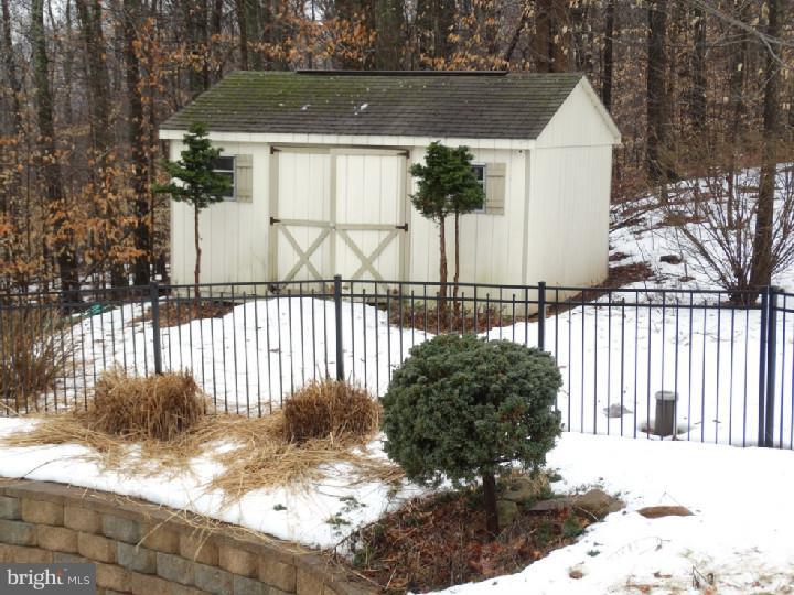 545 Estate Road Morgantown, PA 19543 - Photo 4 of 25 Gallery Image 4