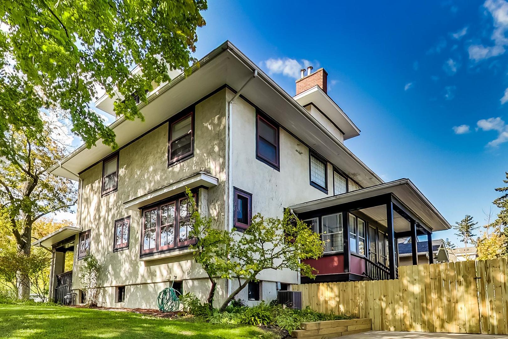 37 7th Avenue La Grange, IL 60525 - Photo 34 of 45 a view of a building with a yard