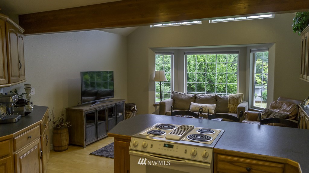 324 Garden Hill Road East Elma, WA 98541 - Photo 8 of 25 Gallery Image 8
