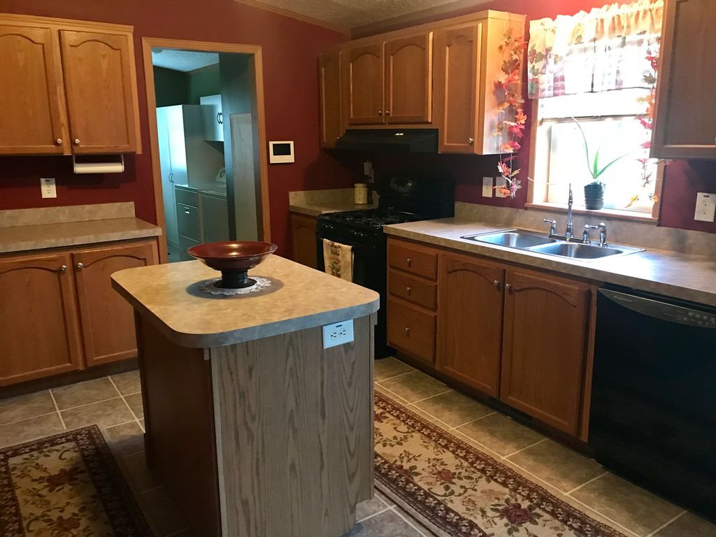 5668 Clark Road Kingsley, MI 49649 - Photo 4 of 15 1867206-3.JPG