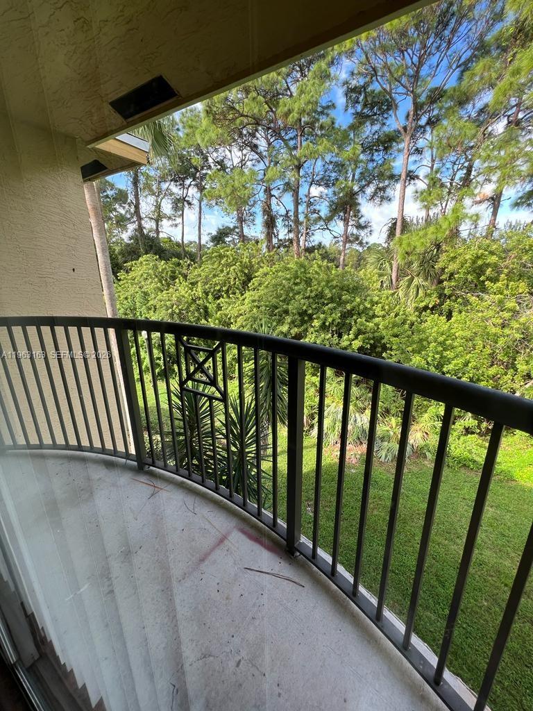 4171 Haverhill Road, Unit 1011 West Palm Beach, FL 33417 - Photo 11 of 19