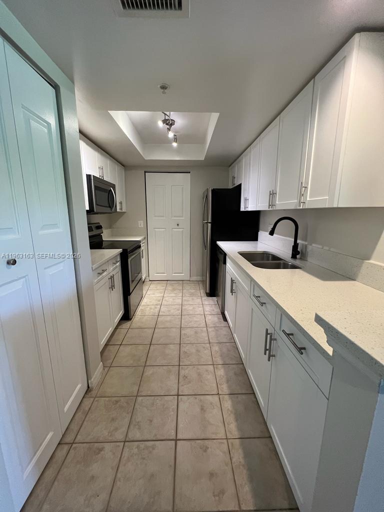 4171 Haverhill Road, Unit 1011 West Palm Beach, FL 33417 - Photo 8 of 19