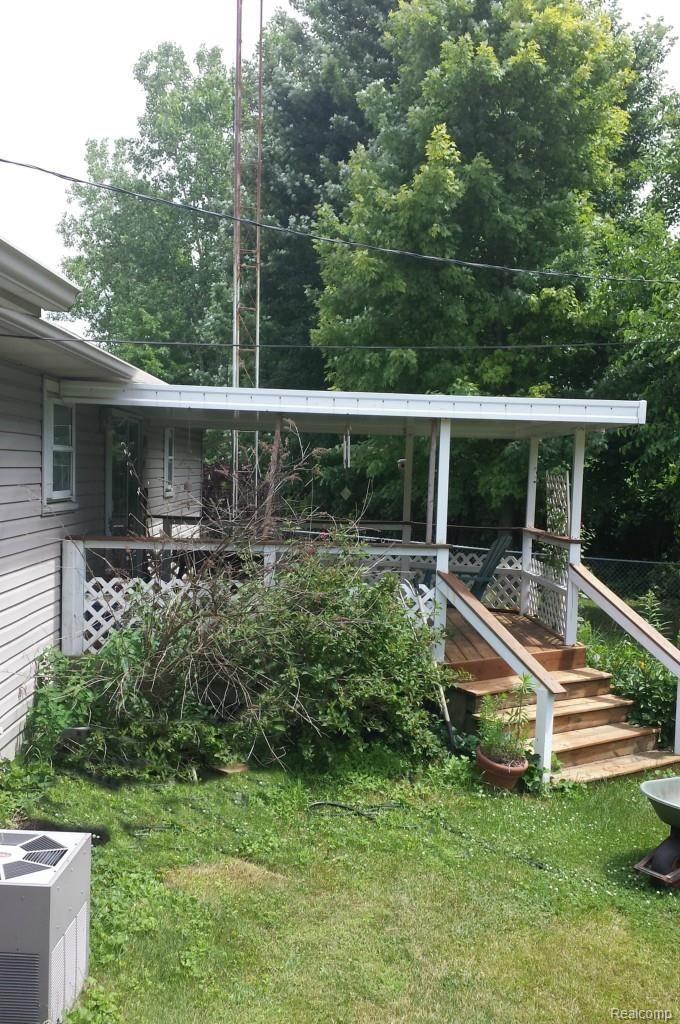 21000 Wahrman Road New Boston, MI 48164 - Photo 7 of 8 21000 W. # 5