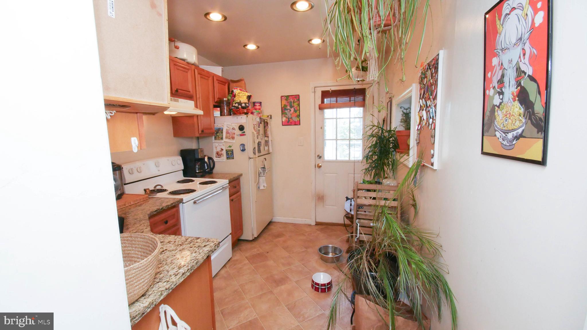 314 South Locust Street Hagerstown, MD 21740 - Photo 11 of 31 Kitchen