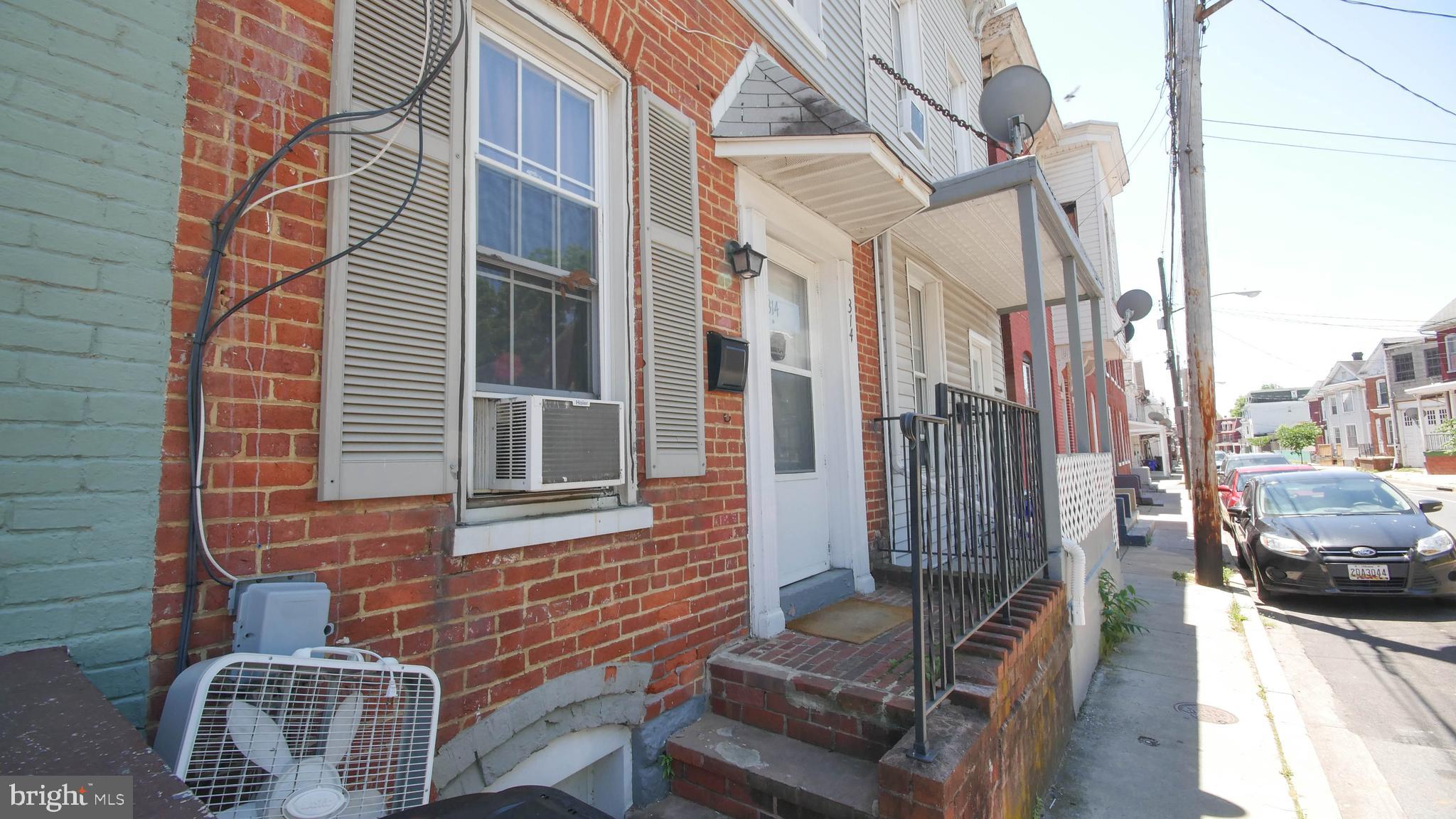 314 South Locust Street Hagerstown, MD 21740 - Photo 3 of 31 Front of 314 S Locust