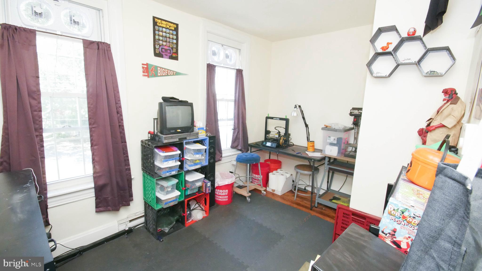 314 South Locust Street Hagerstown, MD 21740 - Photo 22 of 31 Bedroom #2