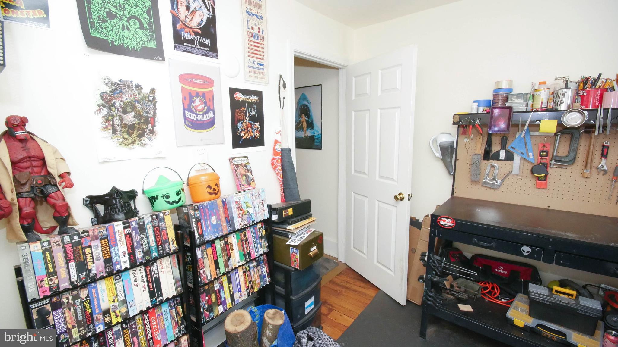 314 South Locust Street Hagerstown, MD 21740 - Photo 24 of 31 Bedroom #2