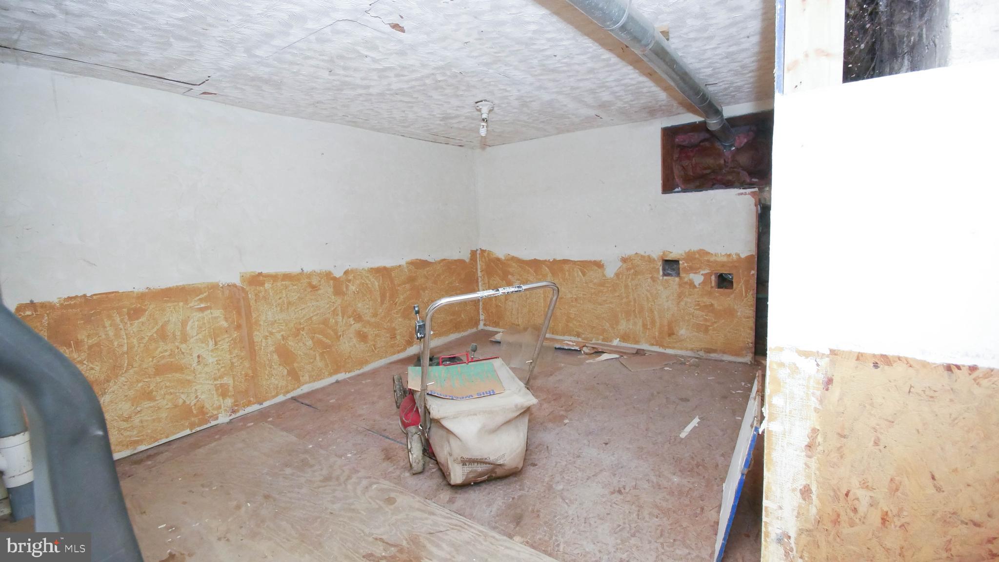 314 South Locust Street Hagerstown, MD 21740 - Photo 31 of 31 Basement area