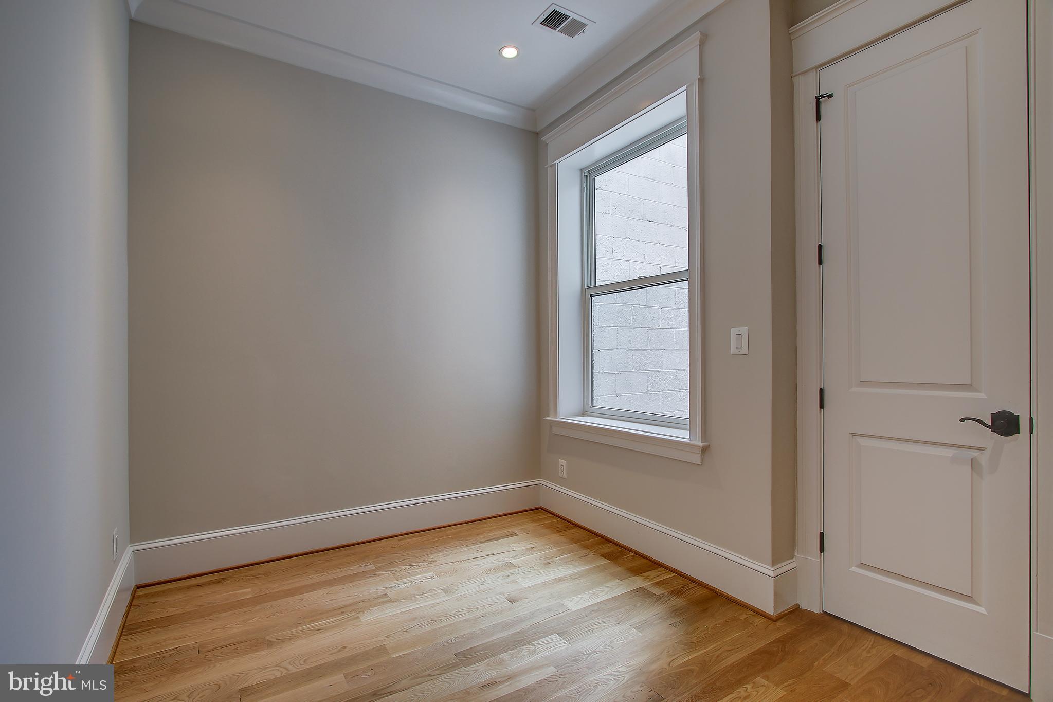 408 M Street Northwest, Unit 3 Washington, DC 20001 - Photo 18 of 32
