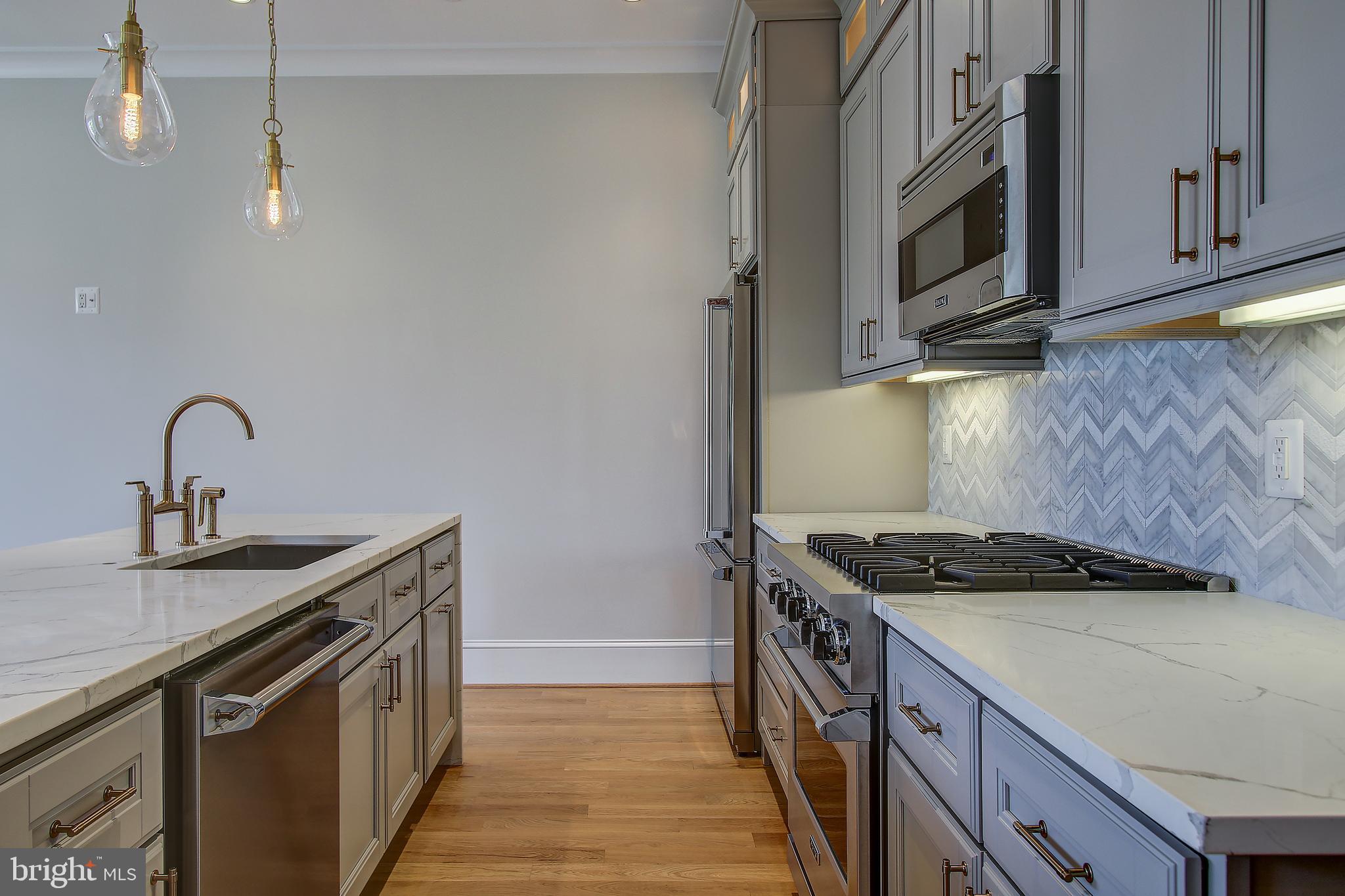 408 M Street Northwest, Unit 3 Washington, DC 20001 - Photo 4 of 32