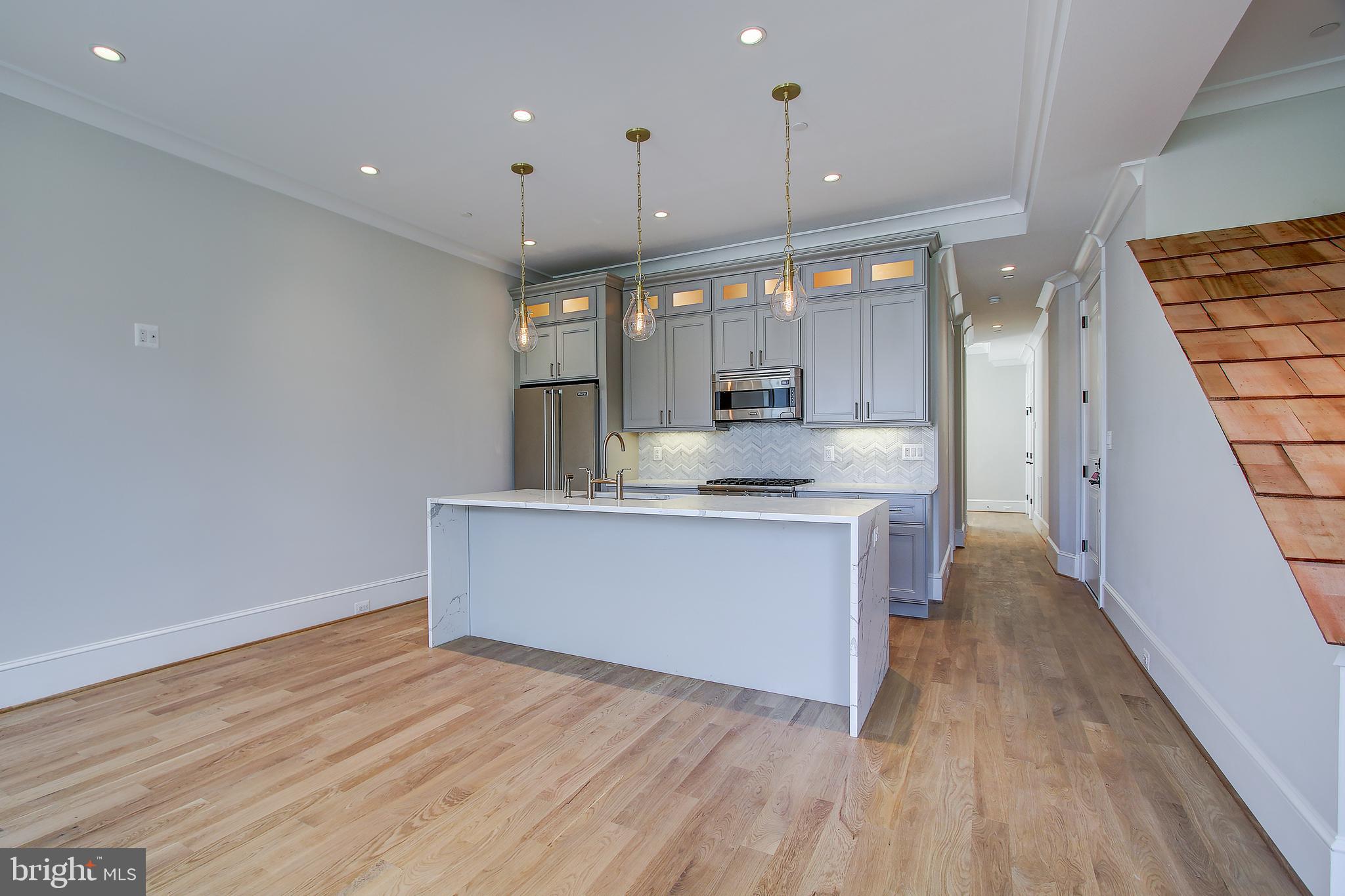 408 M Street Northwest, Unit 3 Washington, DC 20001 - Photo 7 of 32