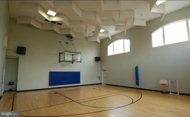 $4,300 | 5058 Minda Court, Alexandria, VA 22304