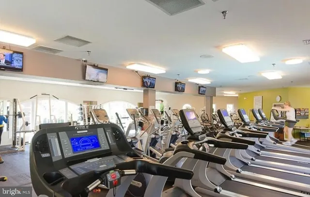 $4,300 | 5058 Minda Court, Alexandria, VA 22304