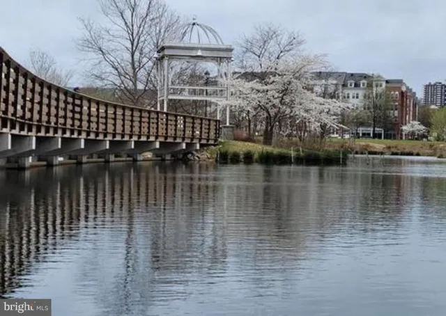 $4,300 | 5058 Minda Court, Alexandria, VA 22304