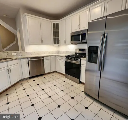 $4,300 | 5058 Minda Court, Alexandria, VA 22304