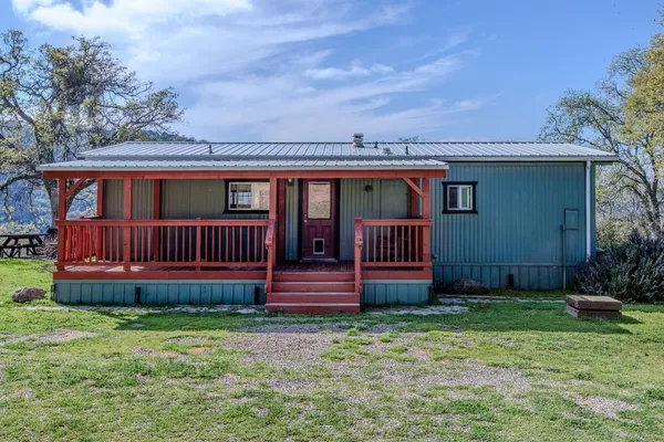 $300,000 | 49980 Daffodil Lane, Squaw Valley, CA 93675