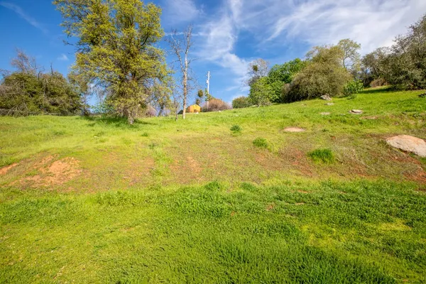 $300,000 | 49980 Daffodil Lane, Squaw Valley, CA 93675