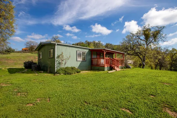 $300,000 | 49980 Daffodil Lane, Squaw Valley, CA 93675