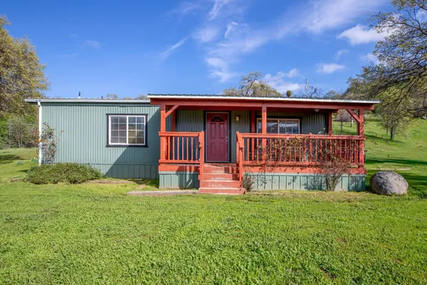 $300,000 | 49980 Daffodil Lane, Squaw Valley, CA 93675