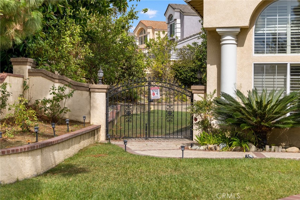 19803 Moon Shadow Circle Walnut, CA 91789 - Photo 6 of 32