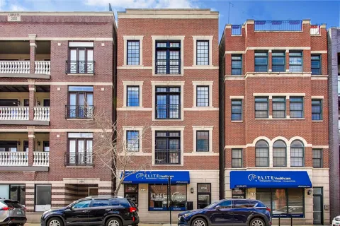 $750,000 | 2730 North Lincoln Avenue, Unit 3, Chicago, IL 60614