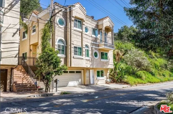 $19,995 | 2328 Benedict Canyon Drive, Beverly Hills, CA 90210