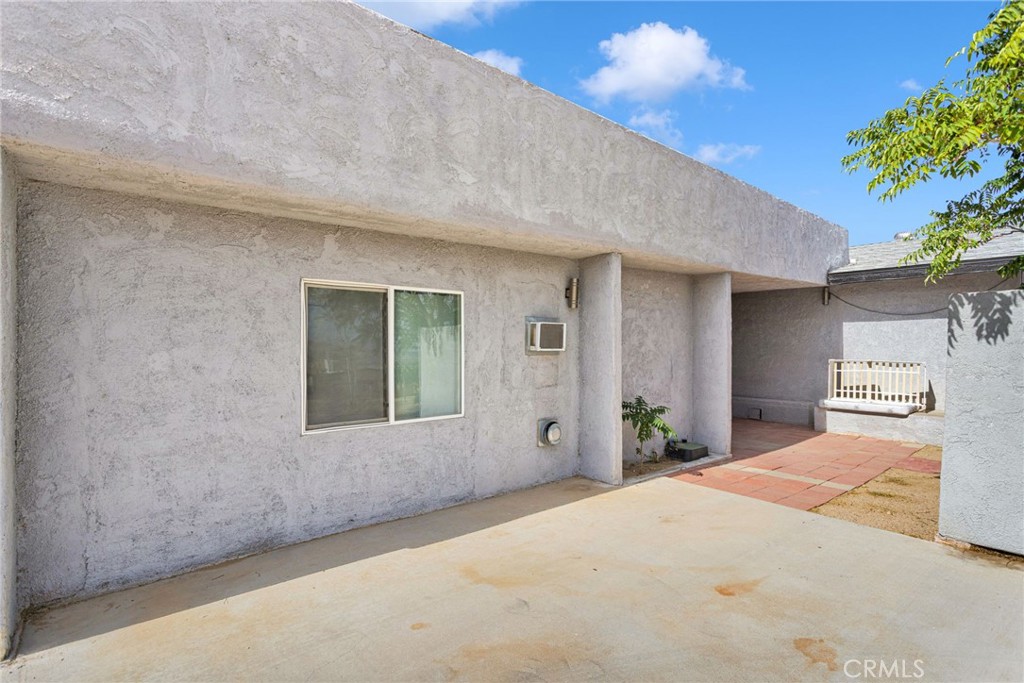 27763 Crestview Road Barstow, CA 92311 - Photo 7 of 48