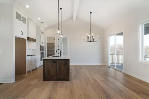 $653,749 | 25016 West 89th Terrace, Lenexa, KS 66227