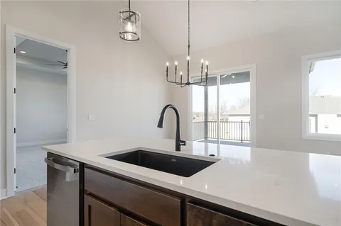 $653,749 | 25016 West 89th Terrace, Lenexa, KS 66227