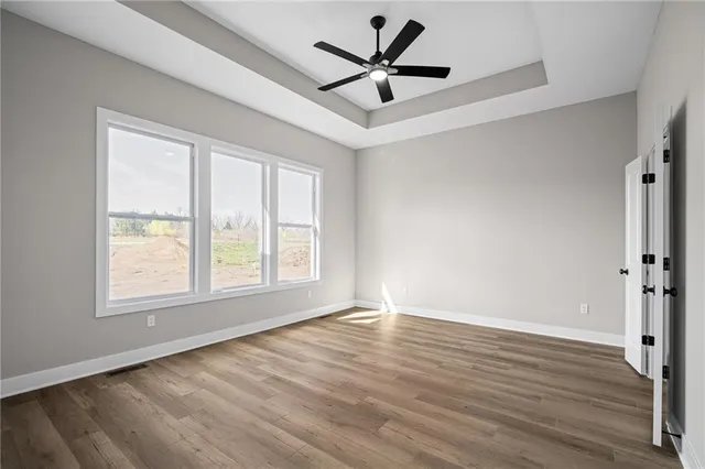 $648,000 | 25016 West 89th Terrace, Lenexa, KS 66227