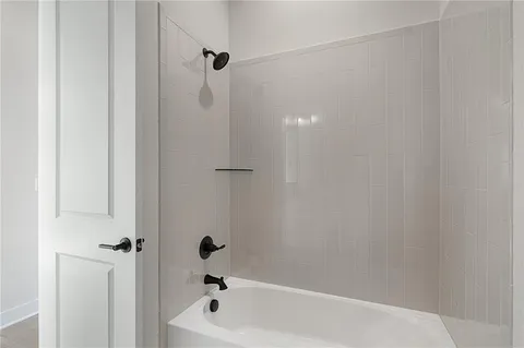 $653,749 | 25016 West 89th Terrace, Lenexa, KS 66227