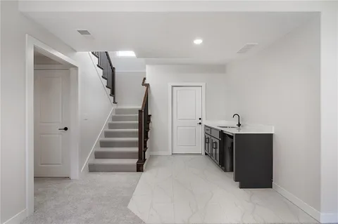 $653,749 | 25016 West 89th Terrace, Lenexa, KS 66227