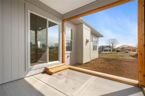 $639,000 | 25016 West 89th Terrace, Lenexa, KS 66227