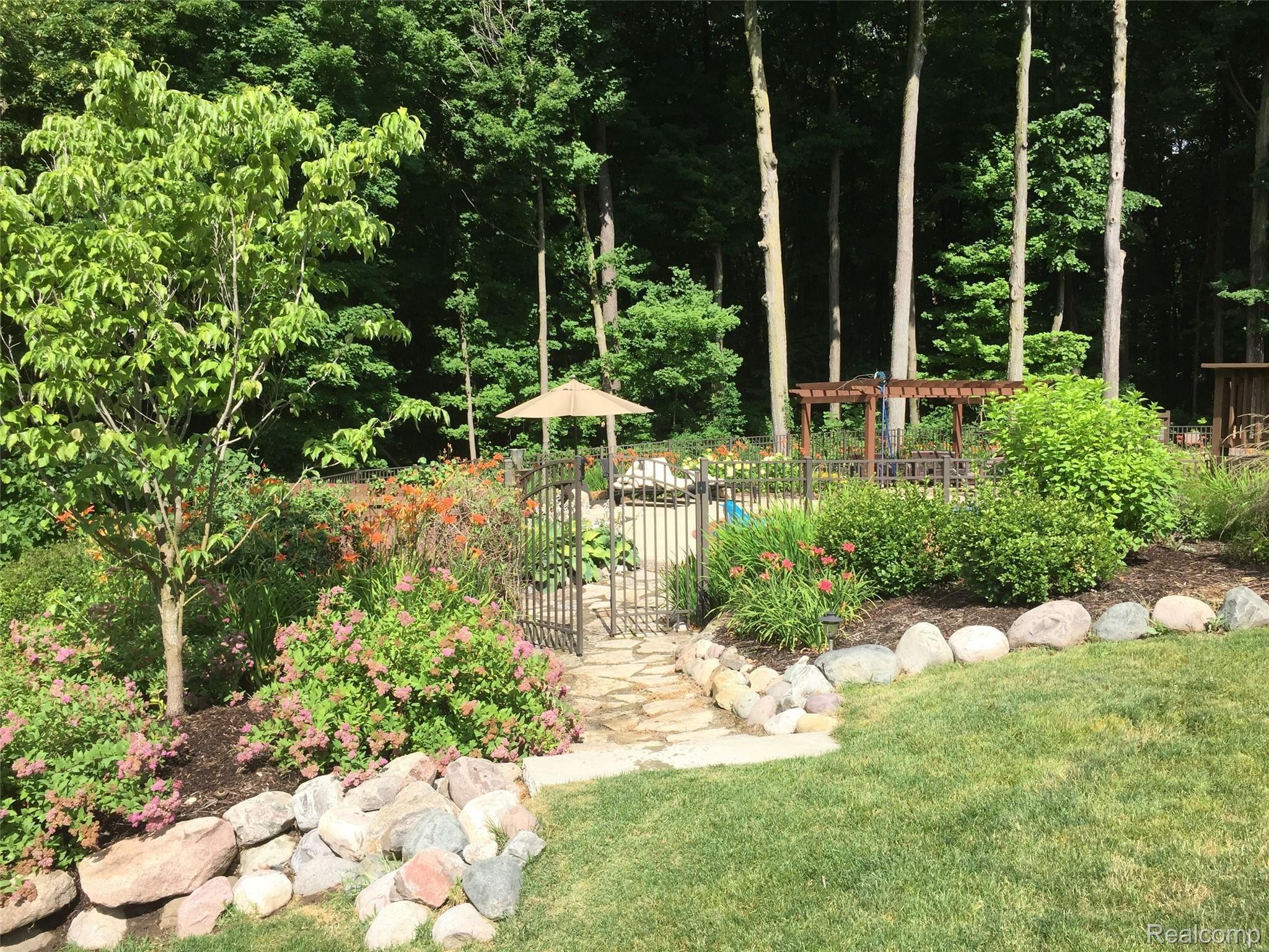 55321 9 Mile Road South Lyon, MI 48178 - Photo 42 of 44 7.jpg